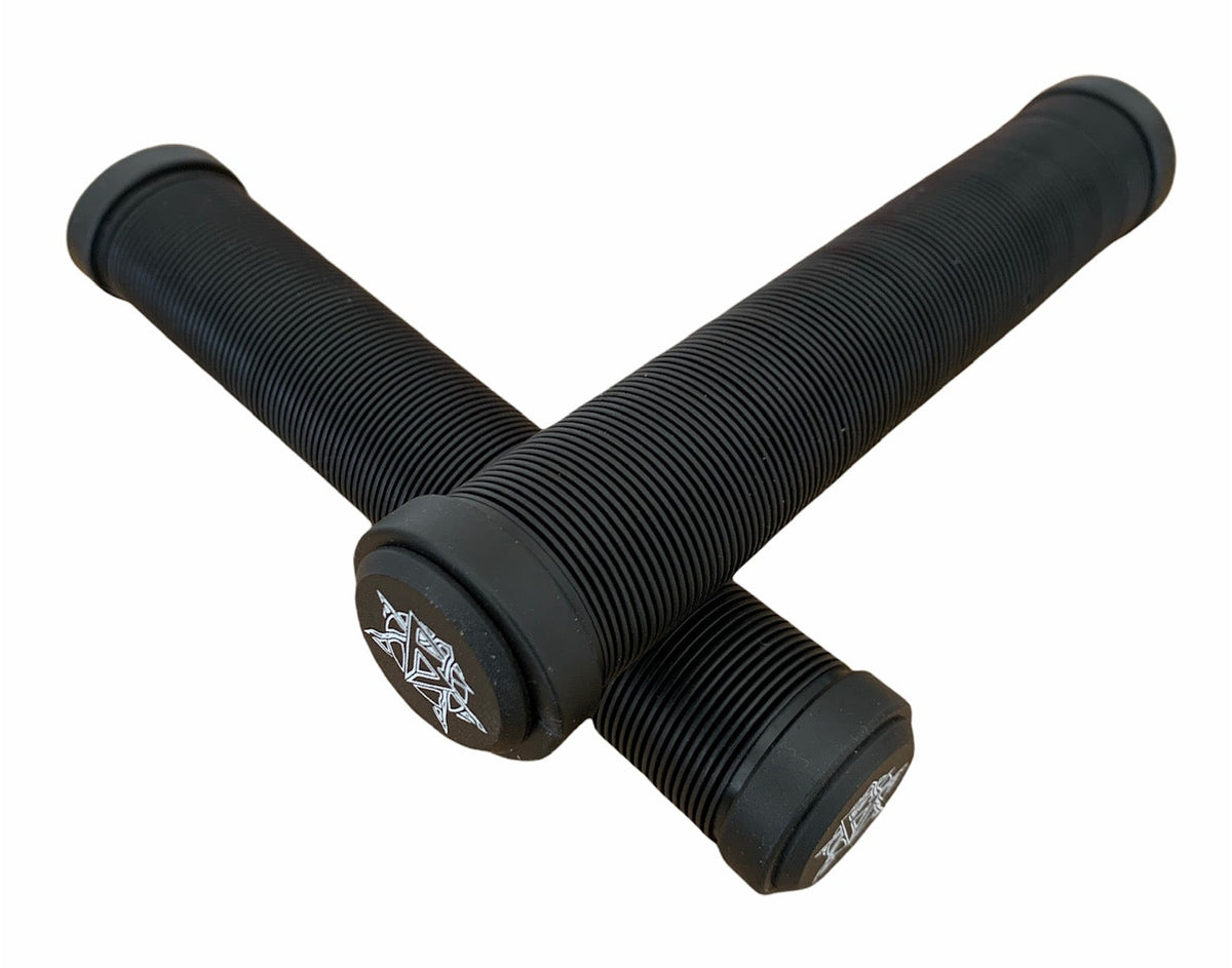 Revo 172mm Grips Black