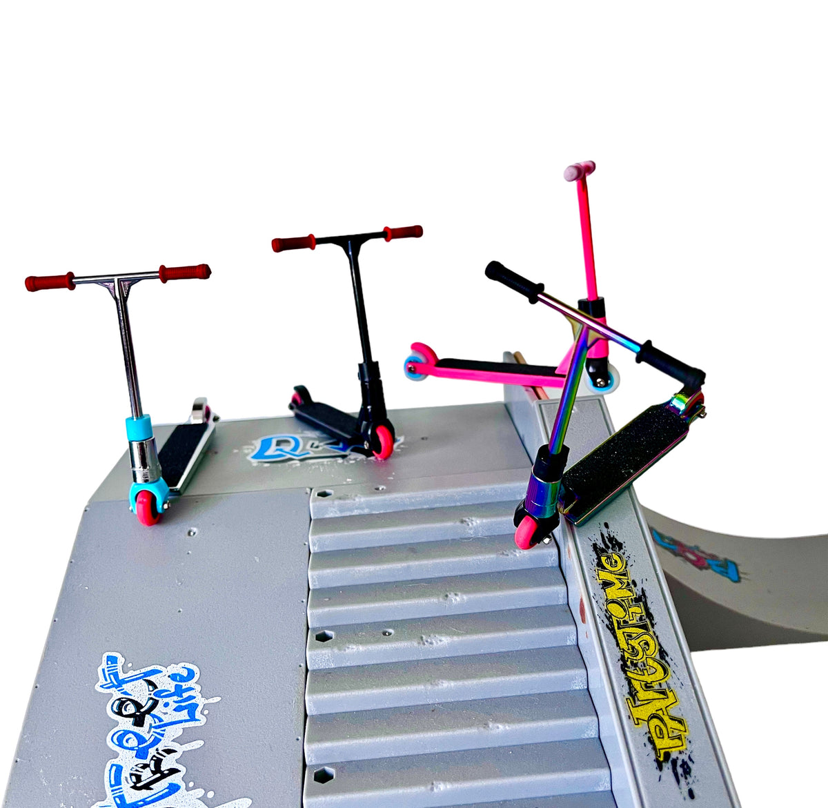 Finger Whip Pink Finger Scooter